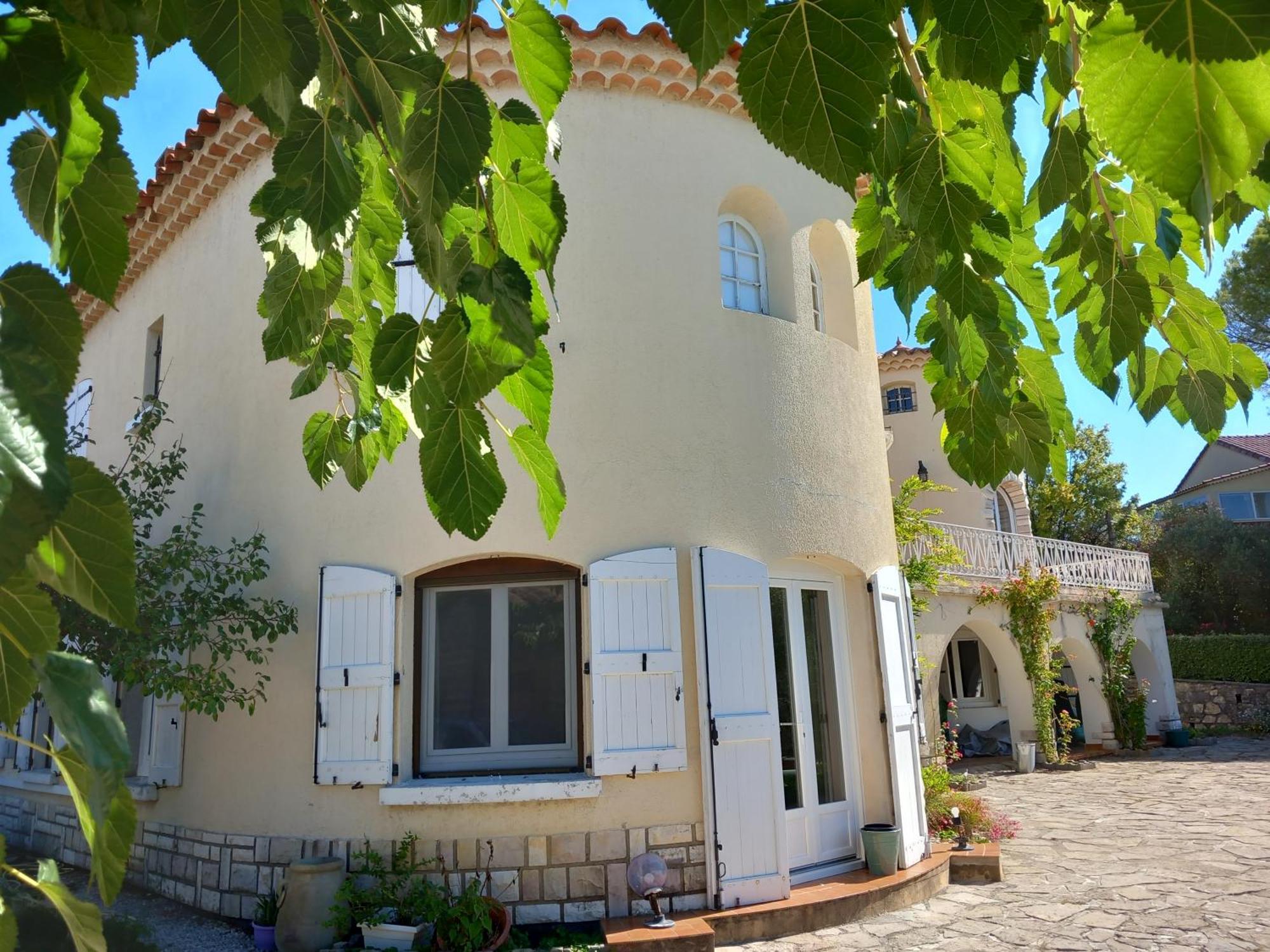 Le Relais Fleuri Hotel Alès Buitenkant foto
